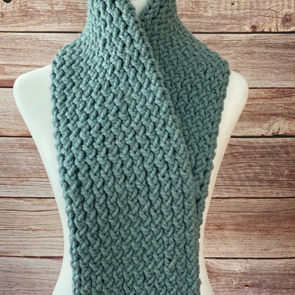 Chunky Succulent Green Grey Long knitted Scarf Aqua - Picture 4 of 7